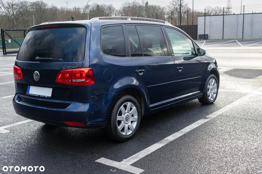Volkswagen Touran 2.0 TDI DPF MATCH - 7