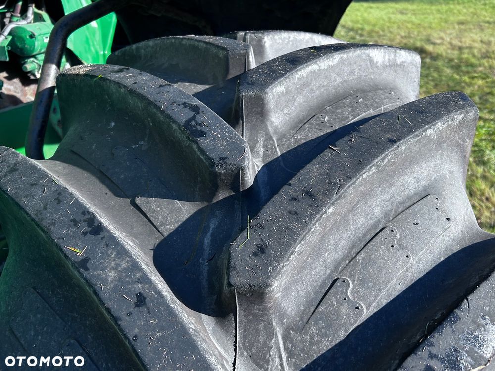 John Deere - 9
