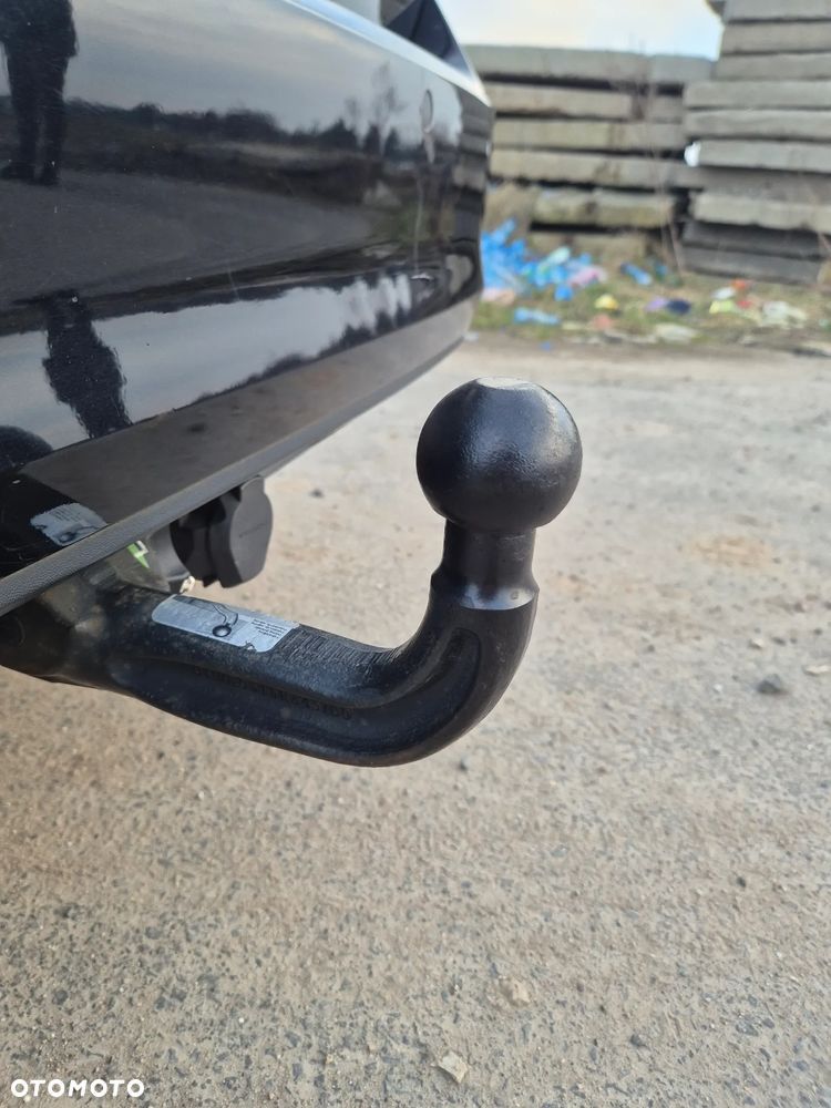 Volkswagen Golf 1.6 TDI BlueMotion Technology Cup - 19