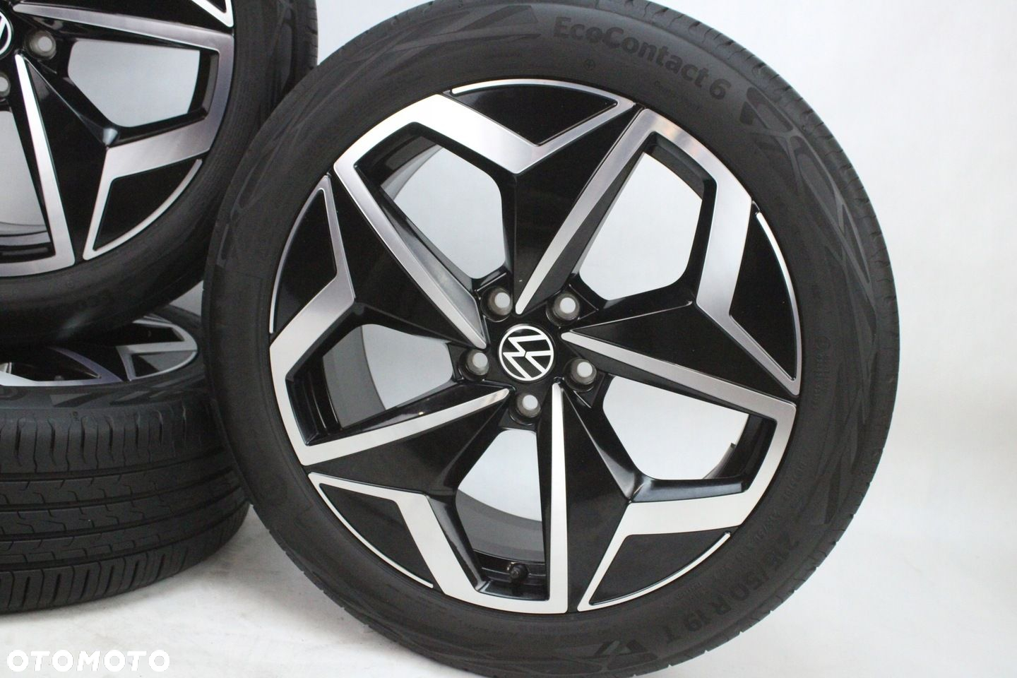 KOŁA FELGI ALUMINIOWE 19" VW ID.3 7,5J ET50 215/50/R19 CONTINENTAL CONTISEA - 10