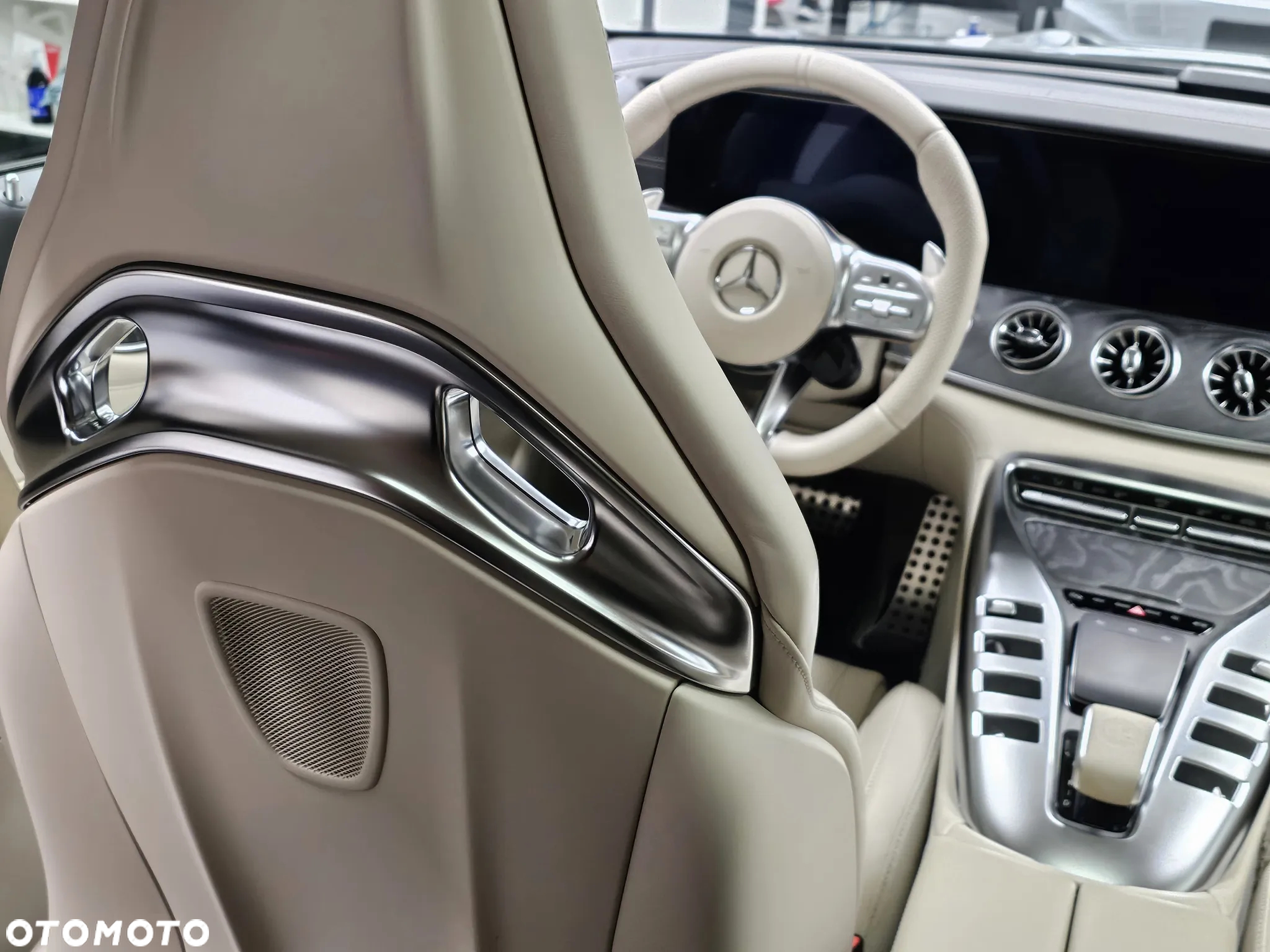 Mercedes-Benz AMG GT 53 4-Matic+ - 32