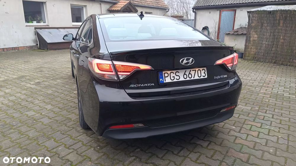 Hyundai Sonata - 5