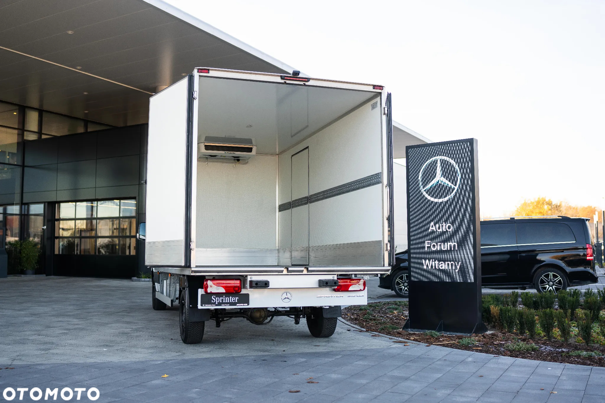 Mercedes-Benz Sprinter - 30