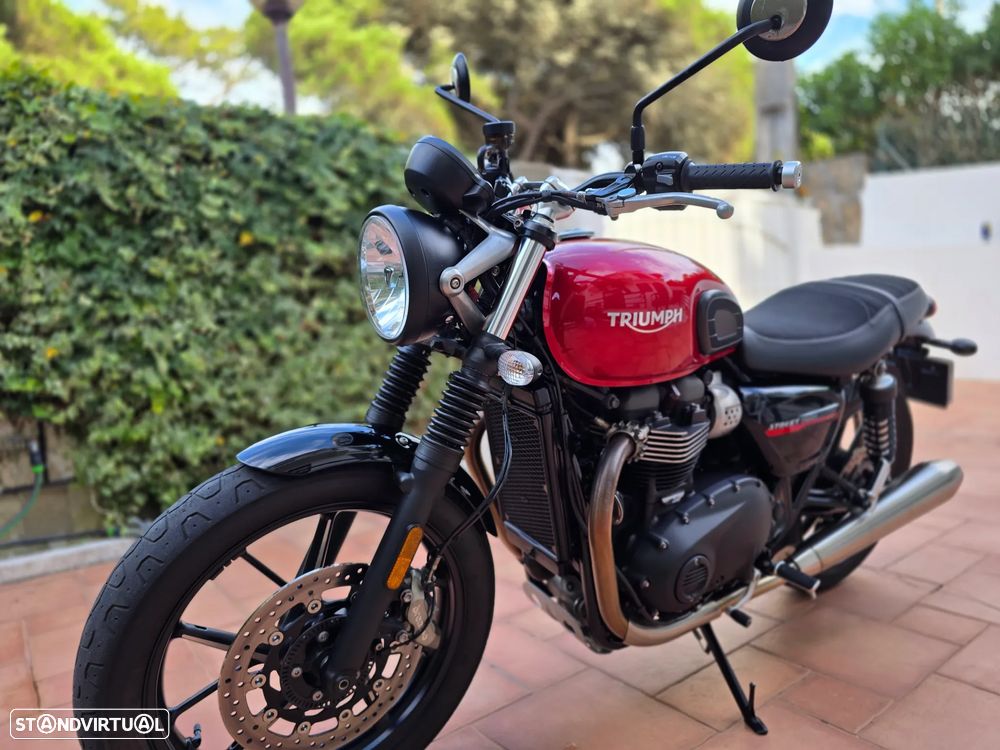 Triumph Street Twin - 2