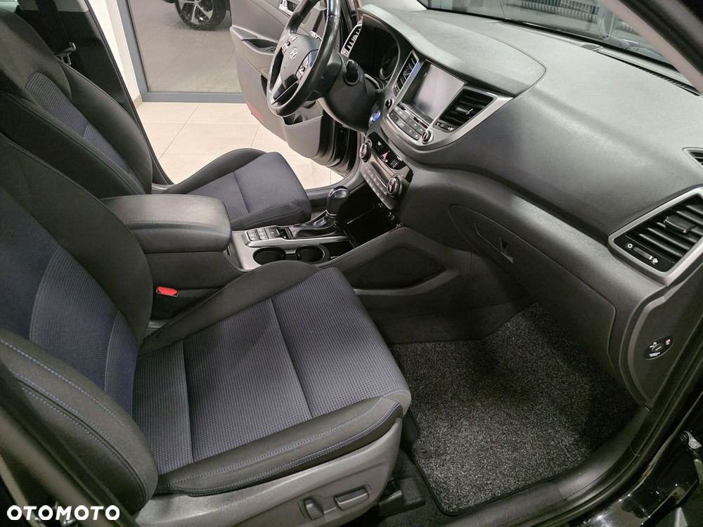 Hyundai Tucson 2.0 CRDi Premium 4WD - 24
