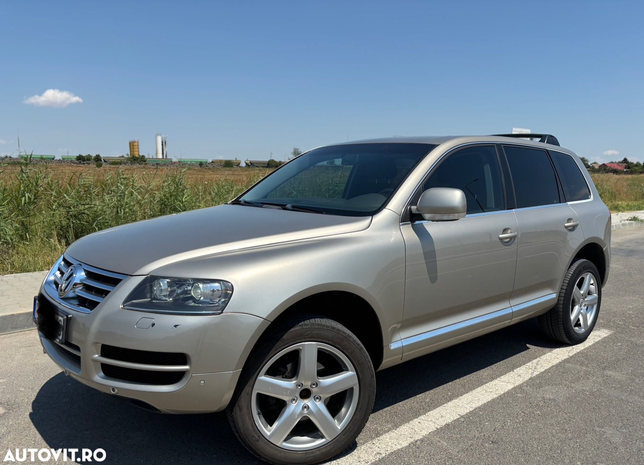 Volkswagen Touareg 2.5 TDI R5 Aut. - 1