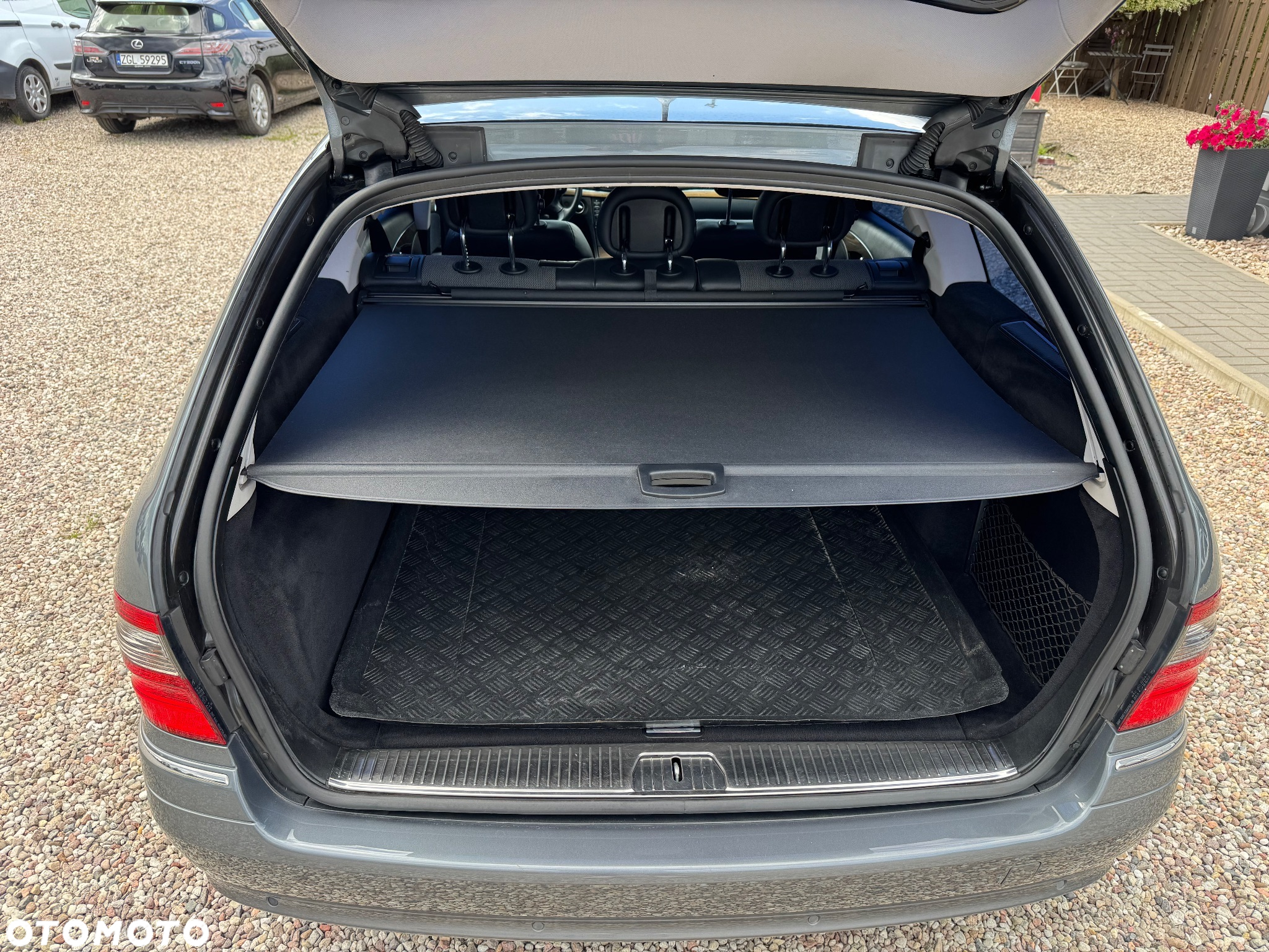 Mercedes-Benz Klasa E 200 T Kompressor Automatik Avantgarde - 28
