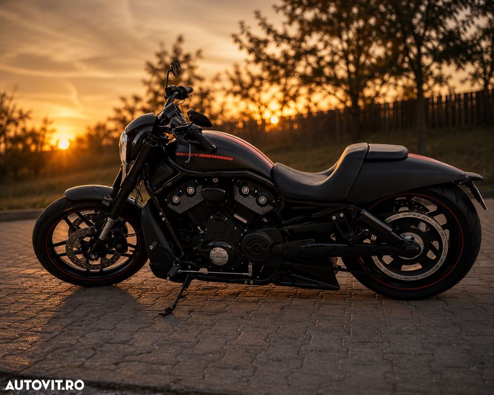 Harley-Davidson VRSCD Night Rod - 2
