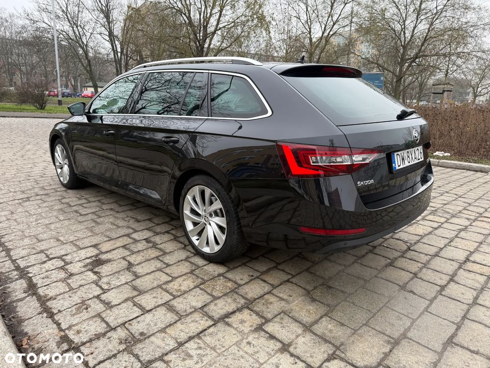 Skoda Superb 1.8 TSI Ambition DSG - 8