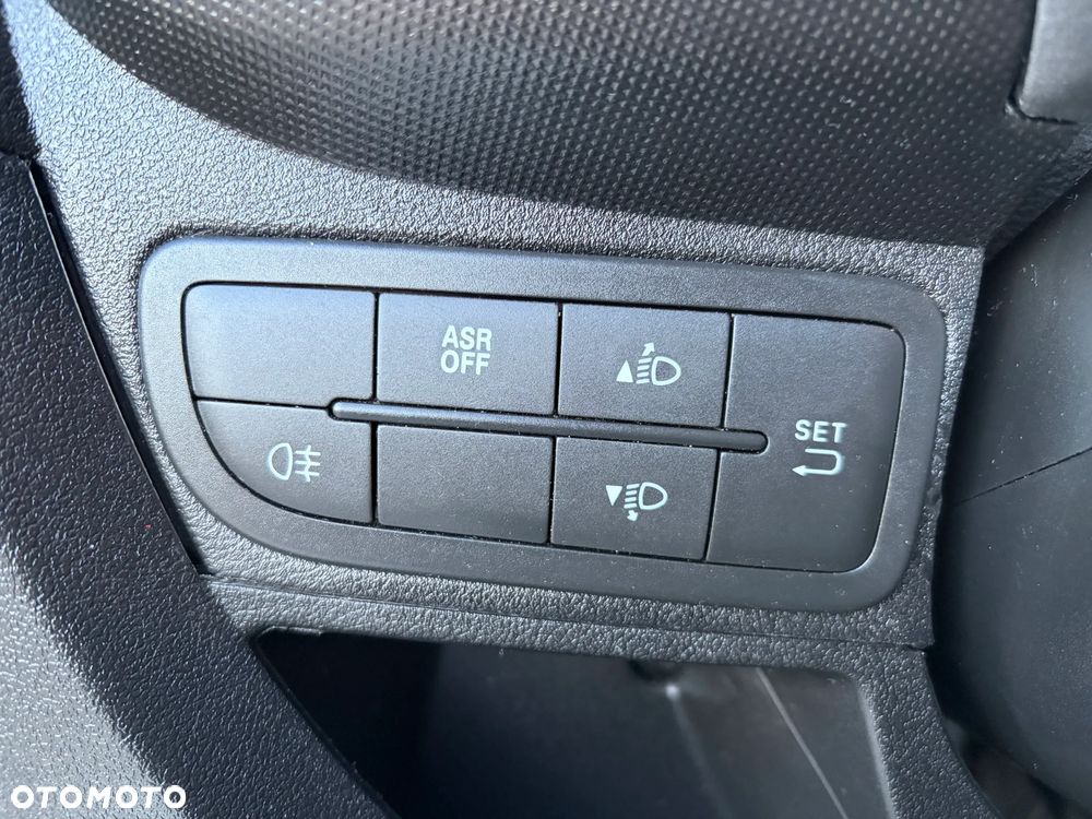 Fiat Fiorino Kombi 8V SX - 16