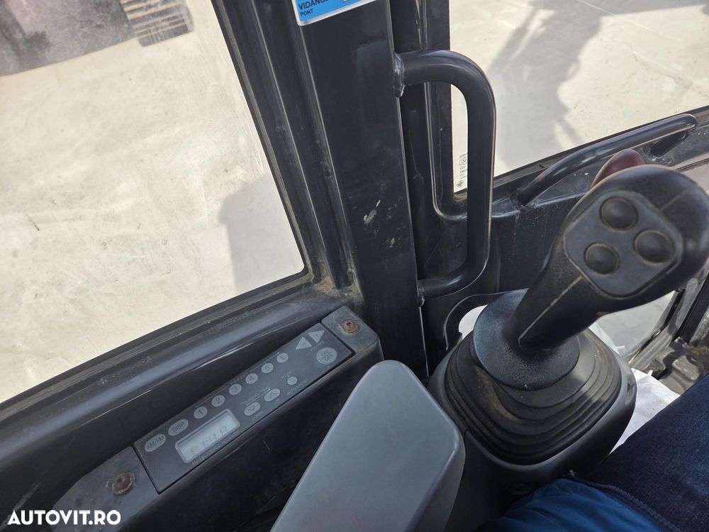 Hitachi ZX65USB-6, 2019, 2.006h, 6,5 TONE, CUPLA RAPIDA+2 CUPE EXCAVARE NOI+1 cupa taluz, inst picon pe brate, instal hidr rotire pe brate, LAMA NIVELARE, ad sapare 4,5m, ridica 4t, AC, posibilitate leasing-PROMOTIE 41900EUR+Tva - 11