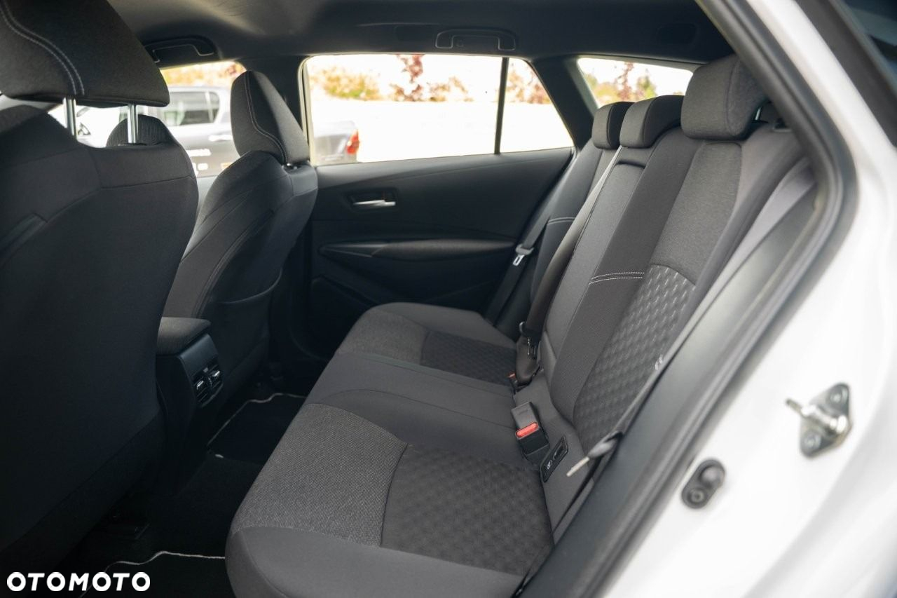 Toyota Corolla - 23