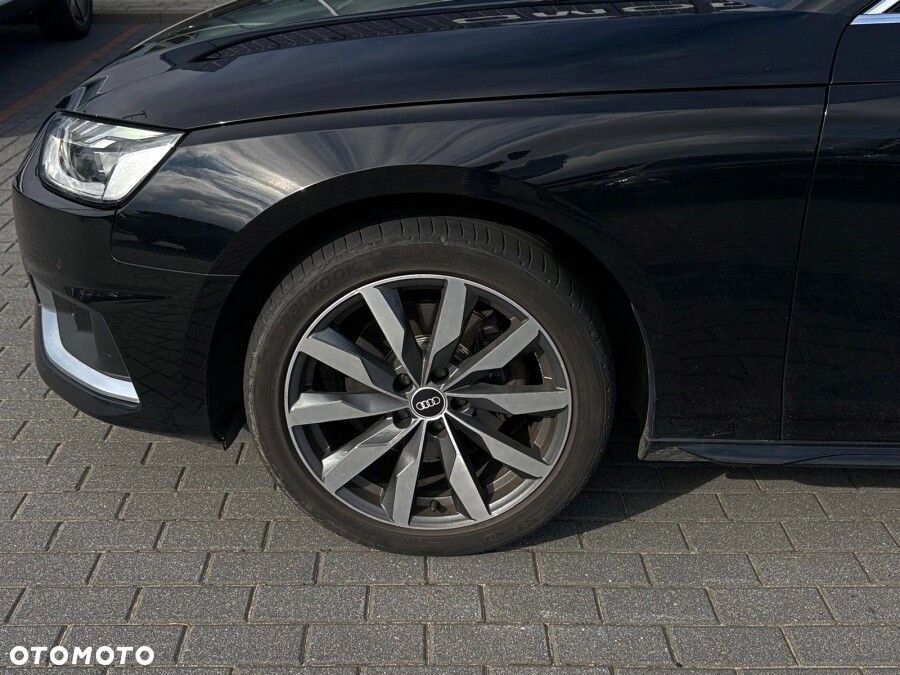 Audi A4 Limousine - 32