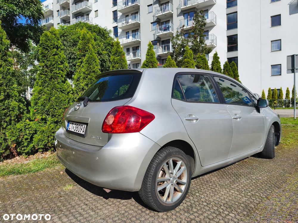 Toyota Auris 1.6 VVT-i Luna MM - 3