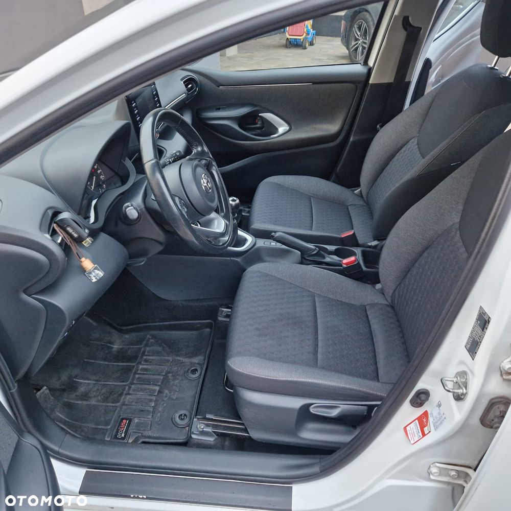 Toyota Yaris 1.5 Executive - 8