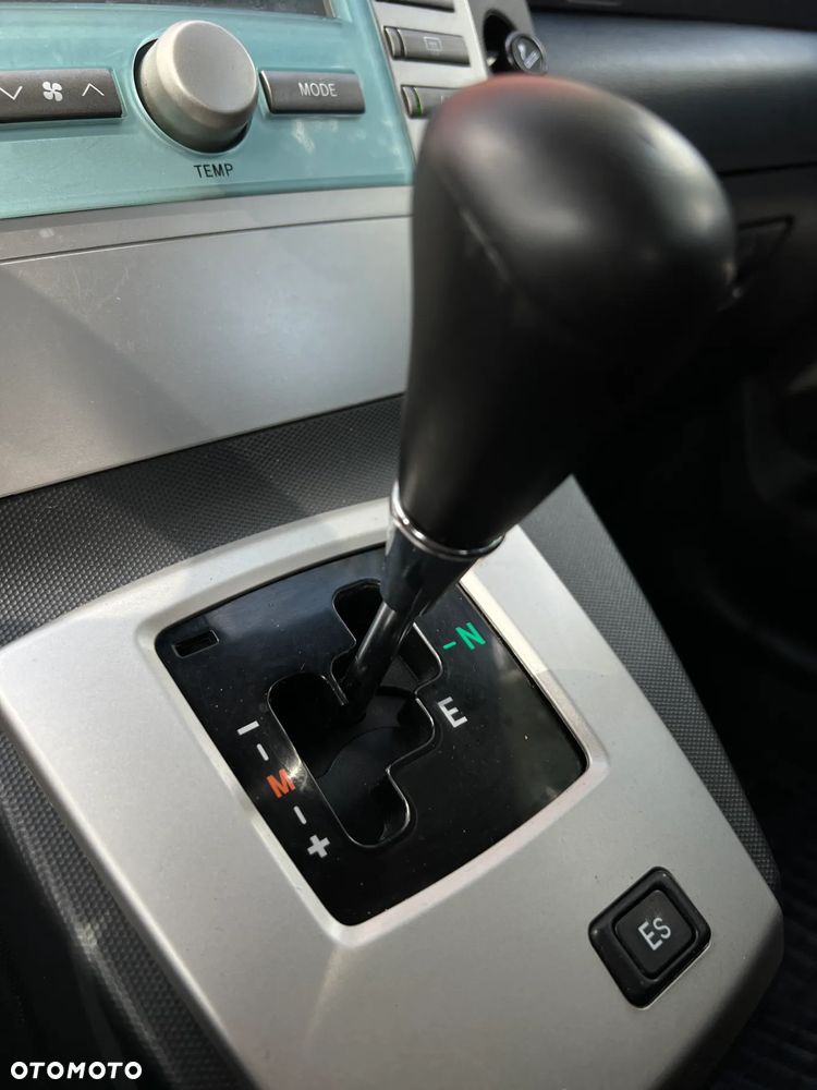 Toyota Corolla Verso - 21