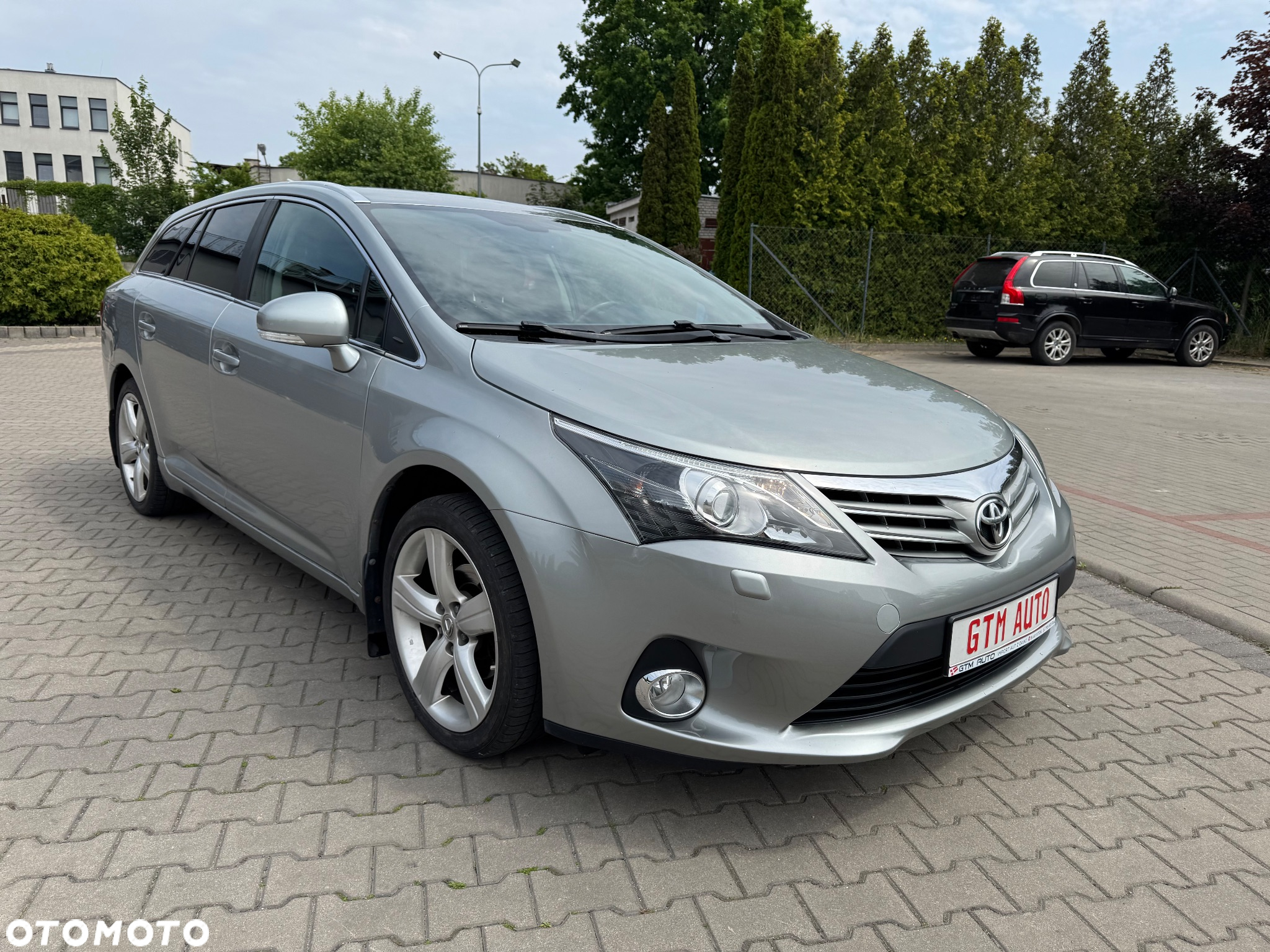 Toyota Avensis 1.8 Premium - 16