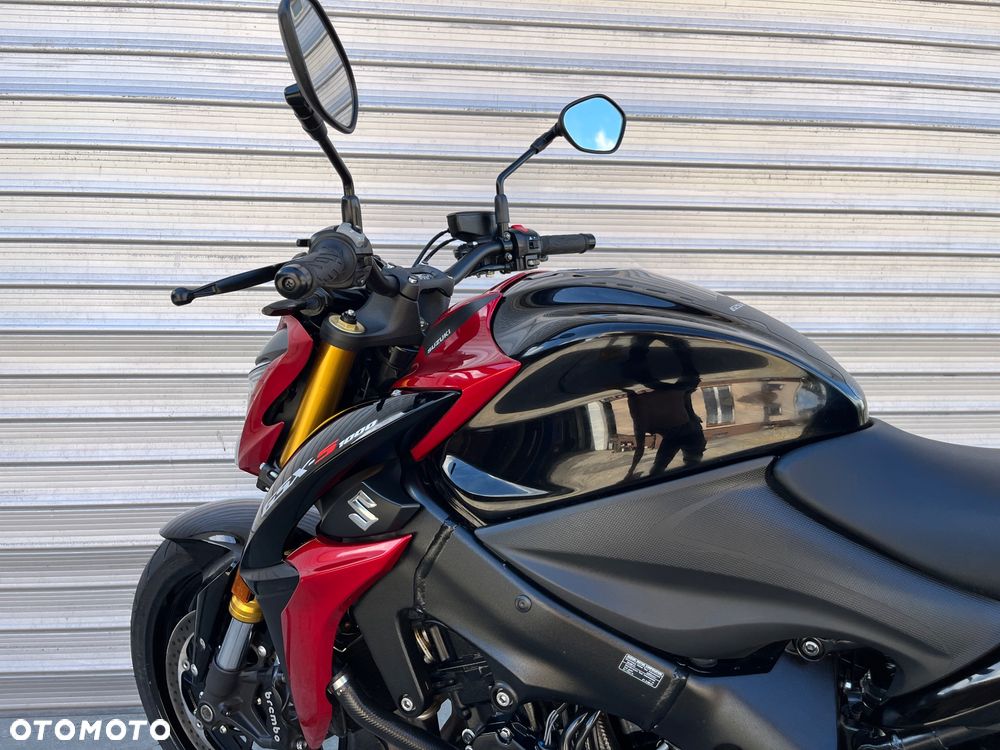 Suzuki GSX 1000 - 19