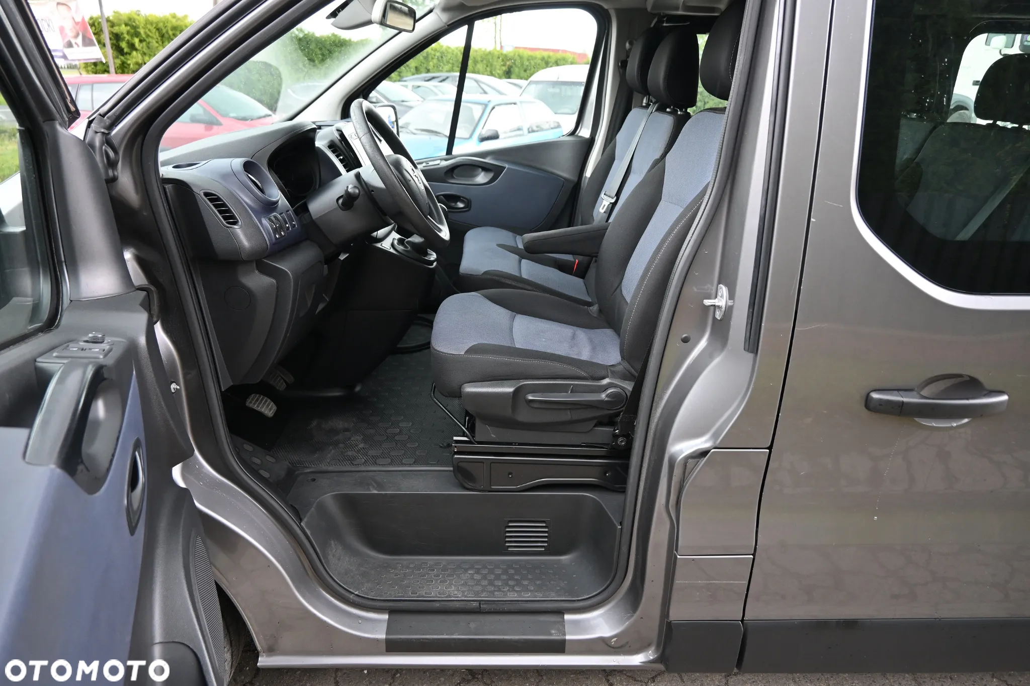 Opel Vivaro L2H1 2,9t Edition - 16