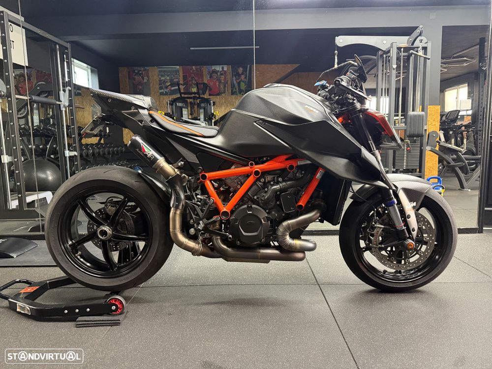 KTM 1390 Super Duke R Evo 1290 Super Duke Evo - 2