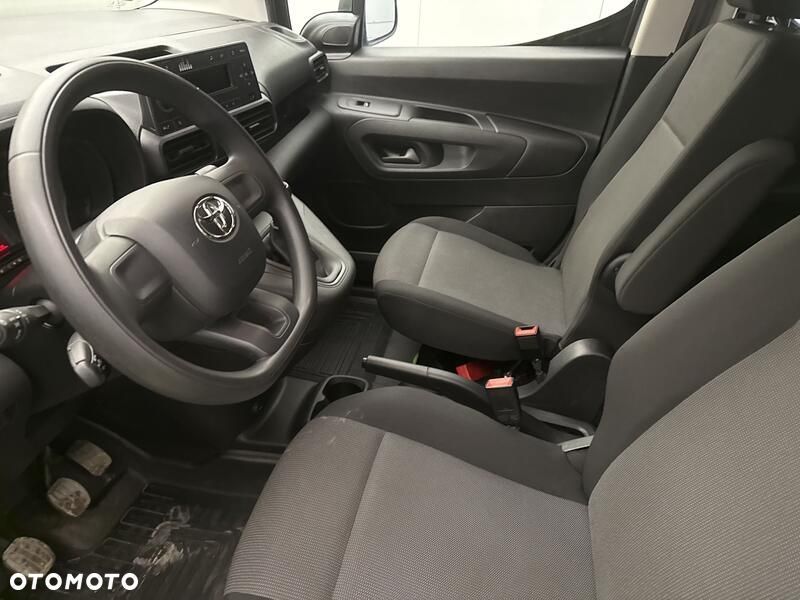 Toyota ProAce - 12