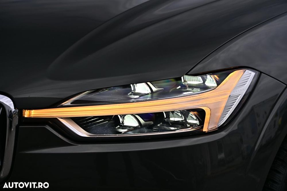 Volvo XC 60 B4 MHEV AT8 AWD Inscription - 34
