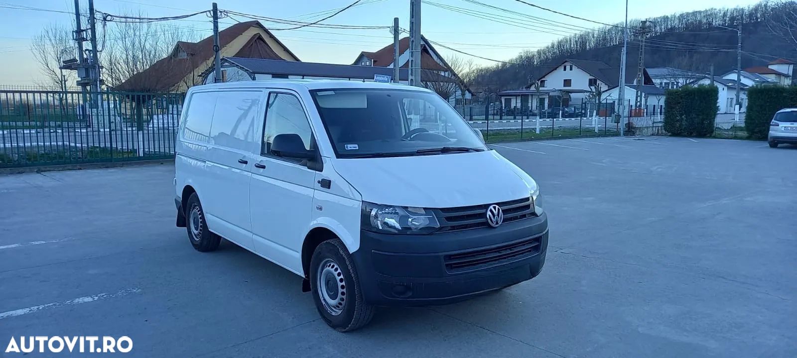Volkswagen Transporter - 1