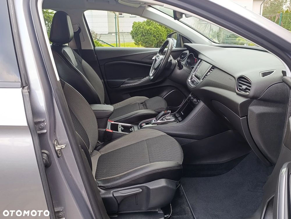 Opel Grandland X Plug-in-Hybrid4 1.6 DI Start/Stop Business INNOVATION - 24