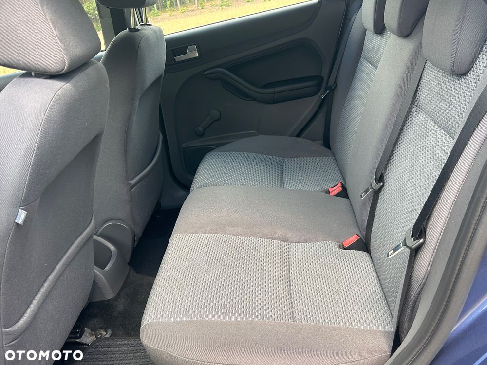 Ford Focus 1.6 16V Style - 20