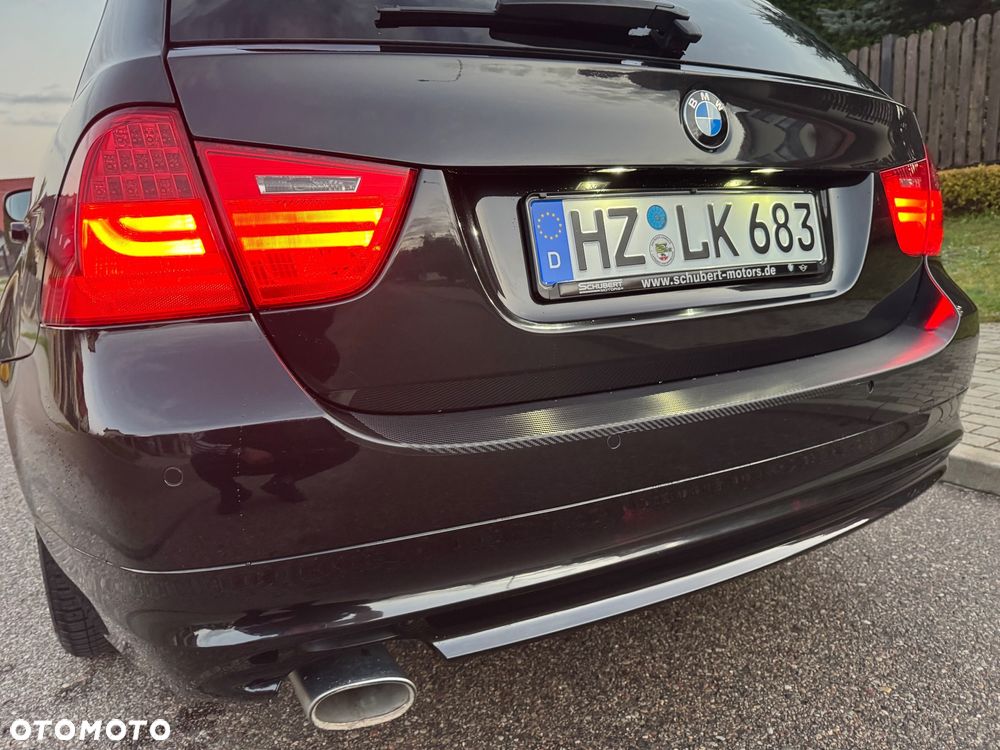 BMW Seria 3 320d Touring Sport-Aut Luxury Line - 15