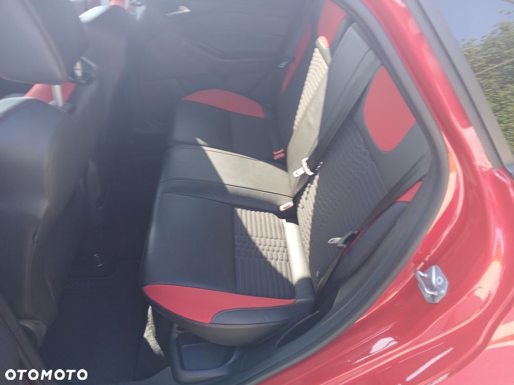 Ford Focus 2.0 EcoBoost ST mit Leder-Sport-Paket - 8