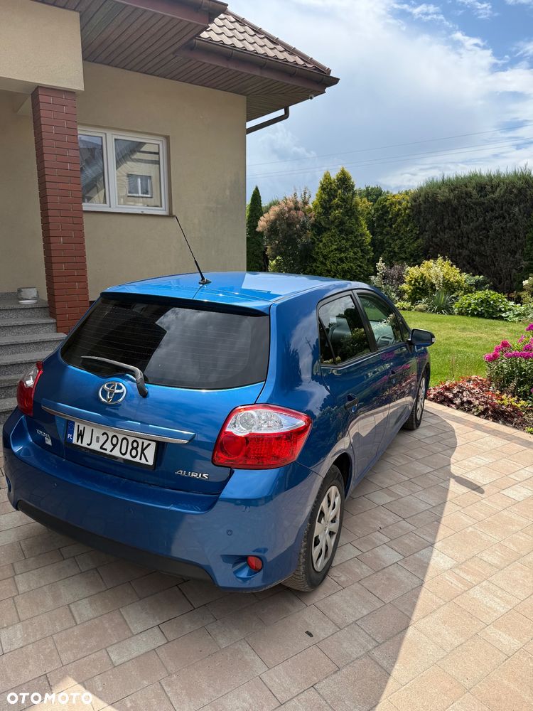 Toyota Auris 1.4 D-4D Luna EU5 - 3