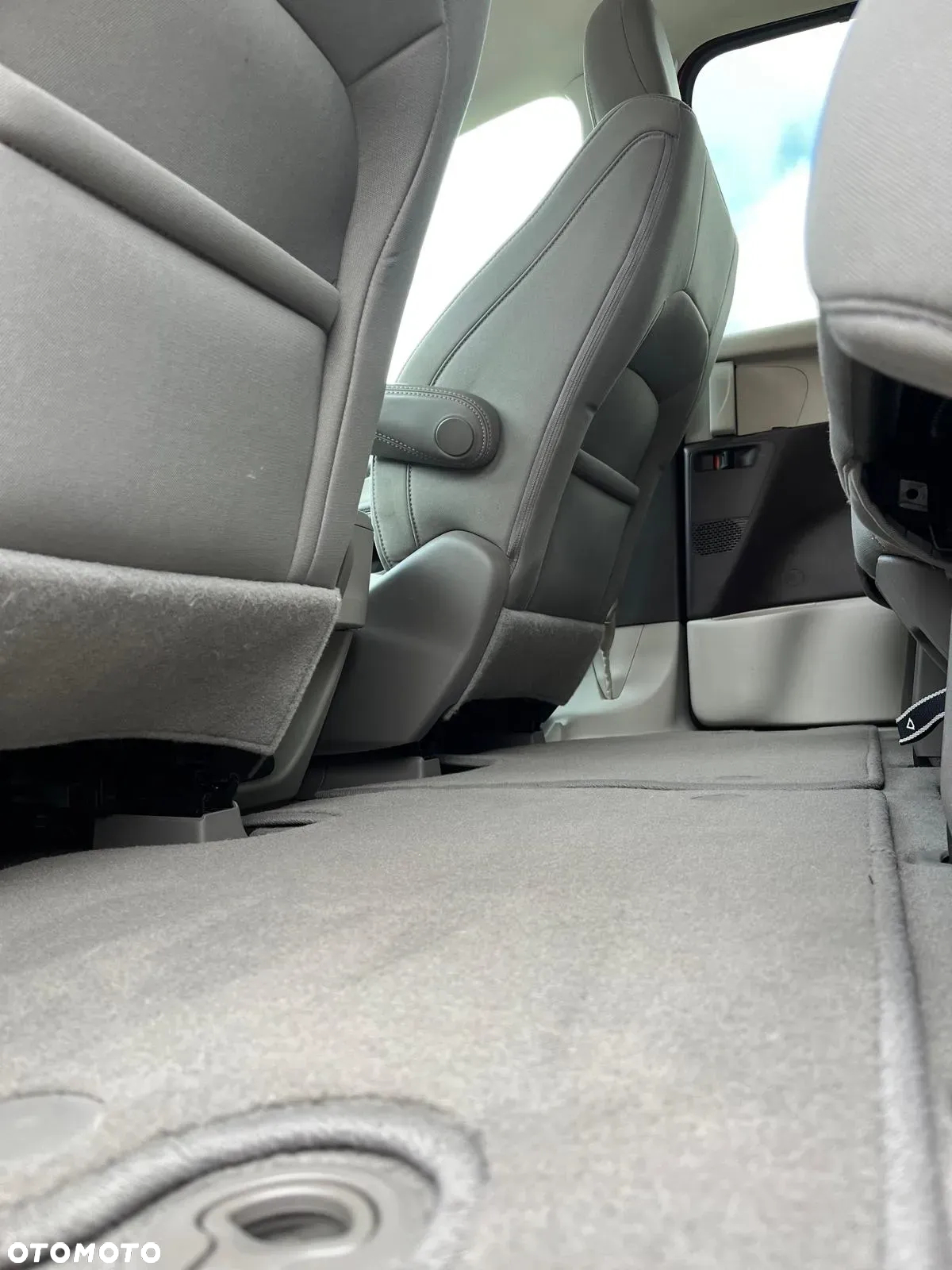 Chrysler Pacifica - 28