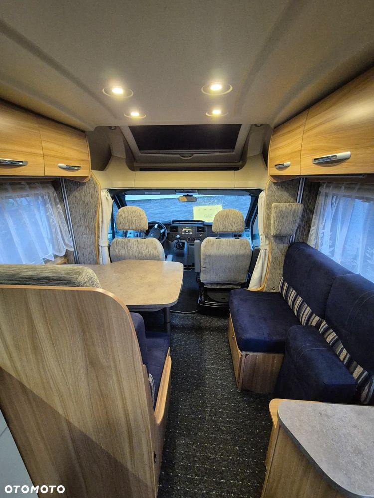 Ford Chausson - 25
