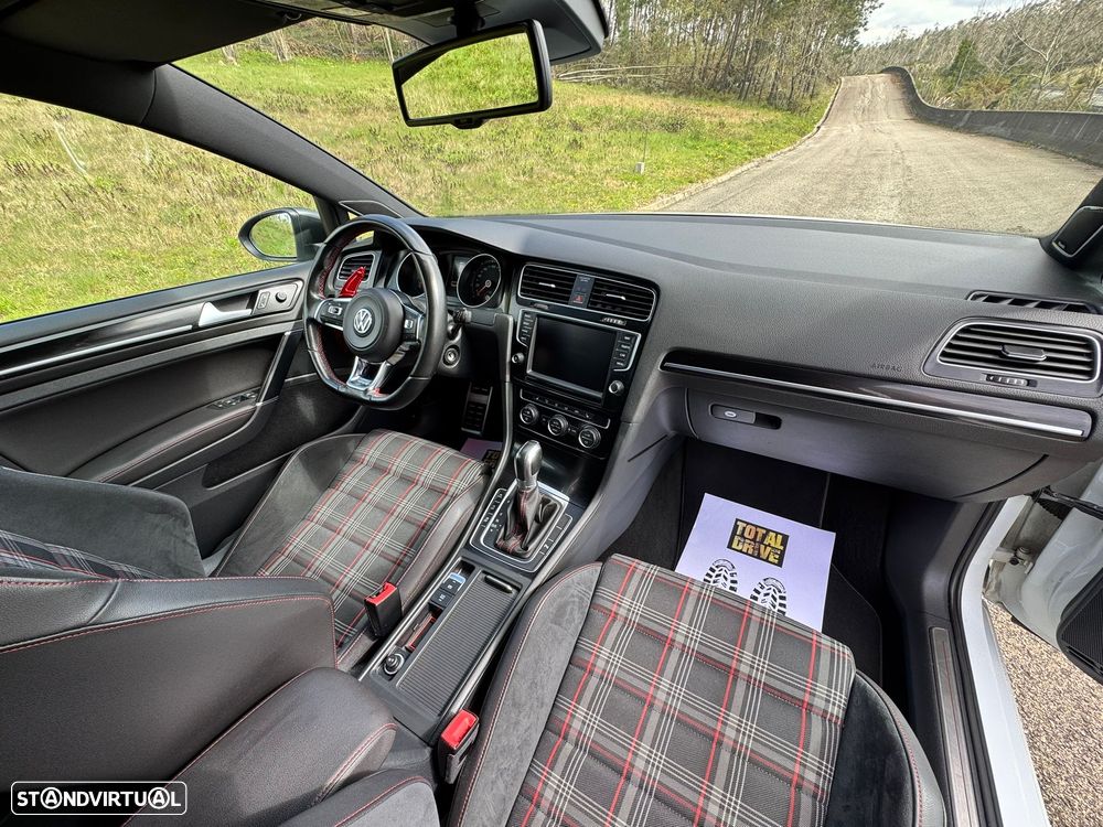 VW Golf GTI (BlueMotion ) DSG - 15