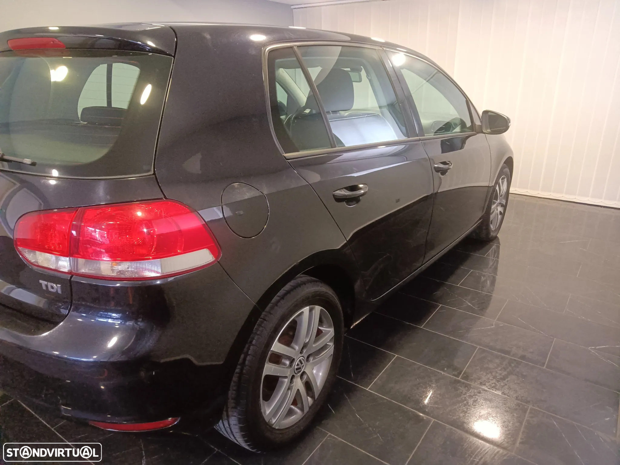 VW Golf 1.6 TDi Confortline - 3