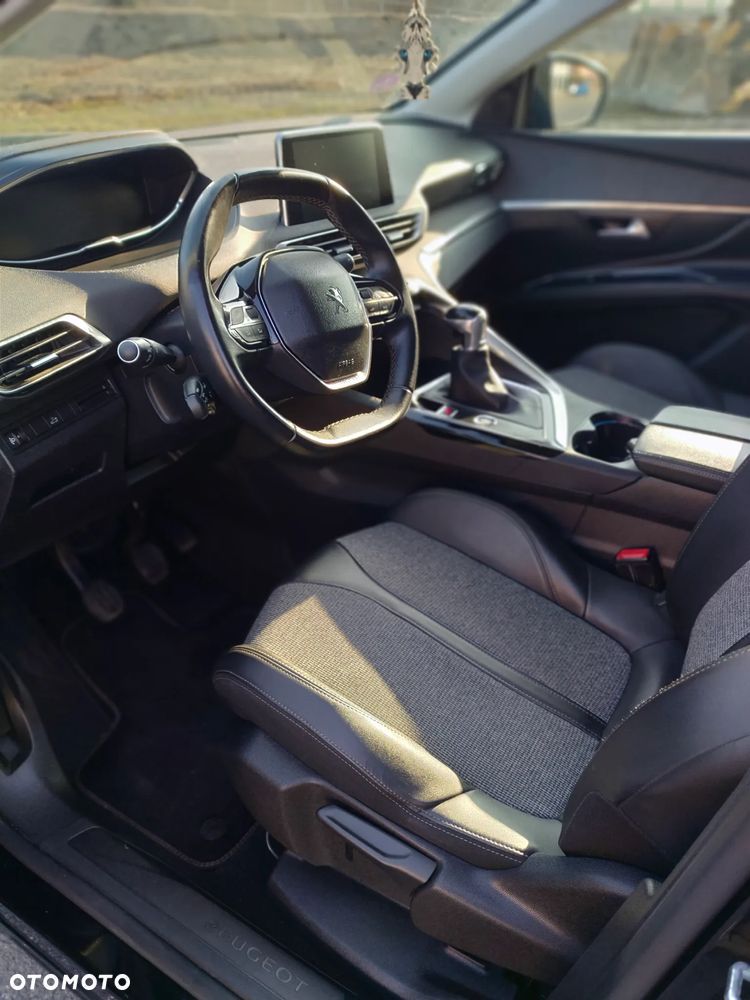 Peugeot 5008 PureTech 130 Stop & Start Allure - 2