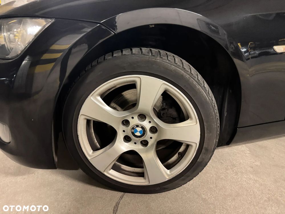 BMW Seria 3 320i - 12