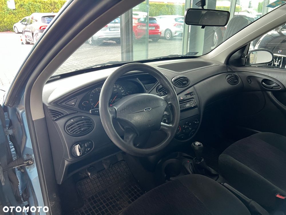 Ford Focus 1.6 Trend - 16