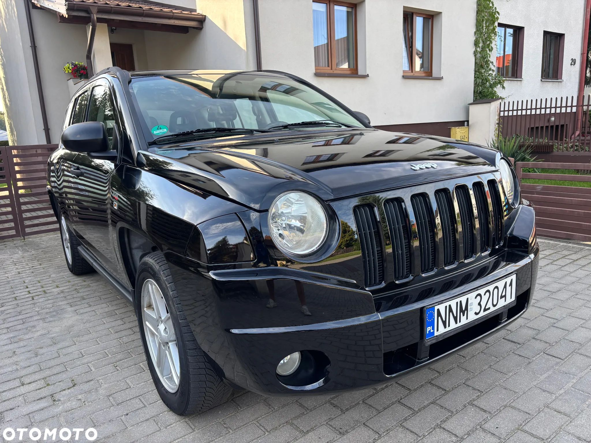 Jeep Compass - 1