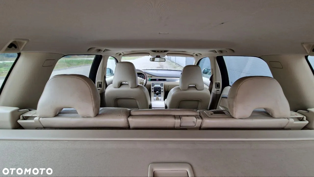 Volvo V70 2.0 Momentum - 17