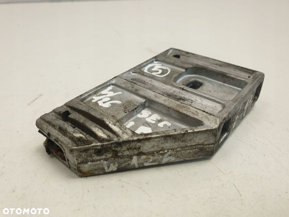 Mercedes C126 W126 COUPE SEC UCHWYT MOCOWANIE - 2