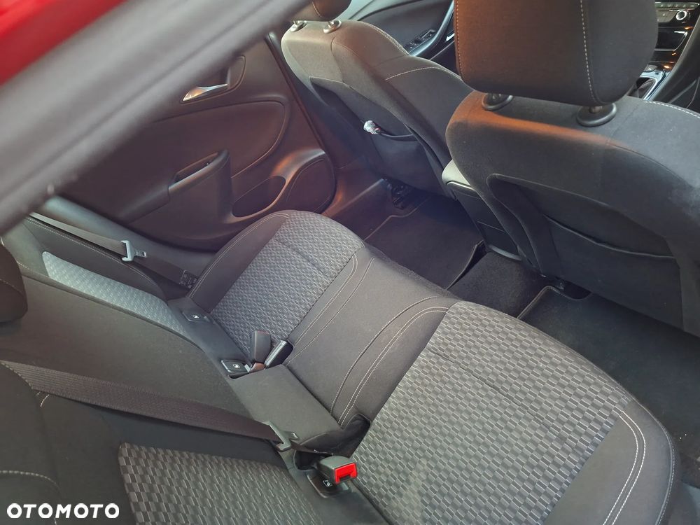 Opel Astra 1.4 T Dynamic - 9