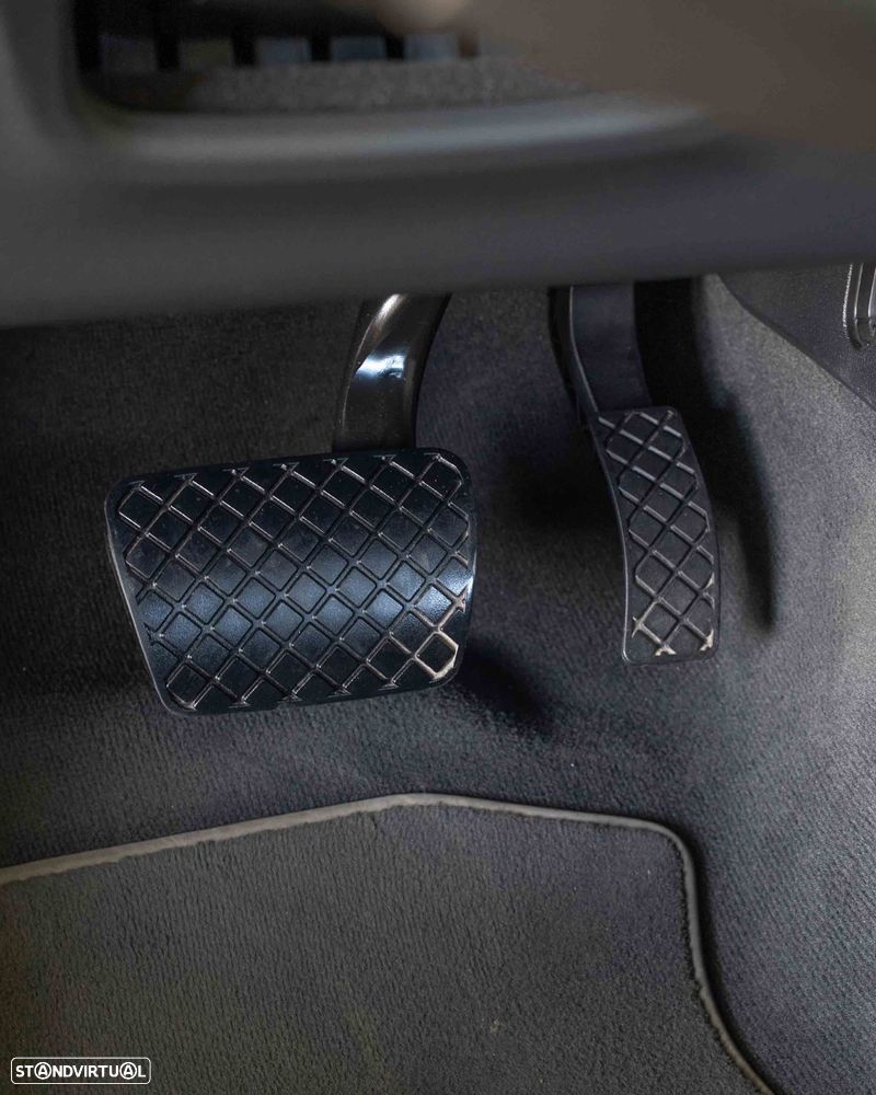 Audi A4 40 TFSI S tronic - 29