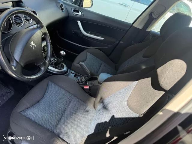 Peugeot 308 1.6 HDi Active — fotografia 16