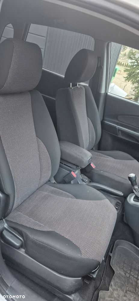 Hyundai Tucson 2.0 Comfort 2WD - 16