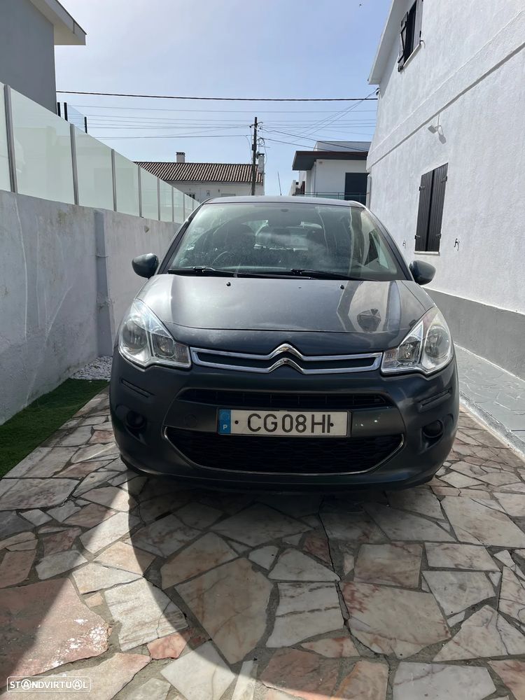 Citroën C3 Pure Tech Attraction - 2