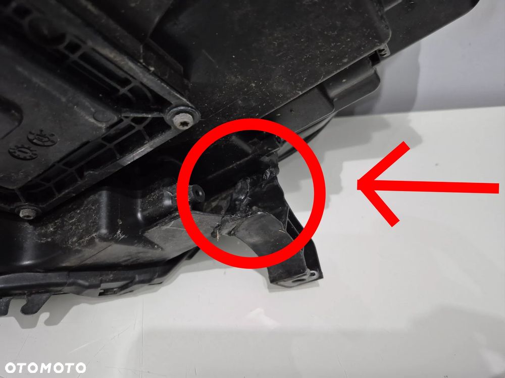 Renault Kangoo III 21- Lampa reflektor LED prawy przód 6PIN Europa oryginalny - 11