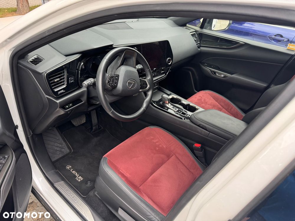 Lexus NX 350h Elegance 2WD - 14