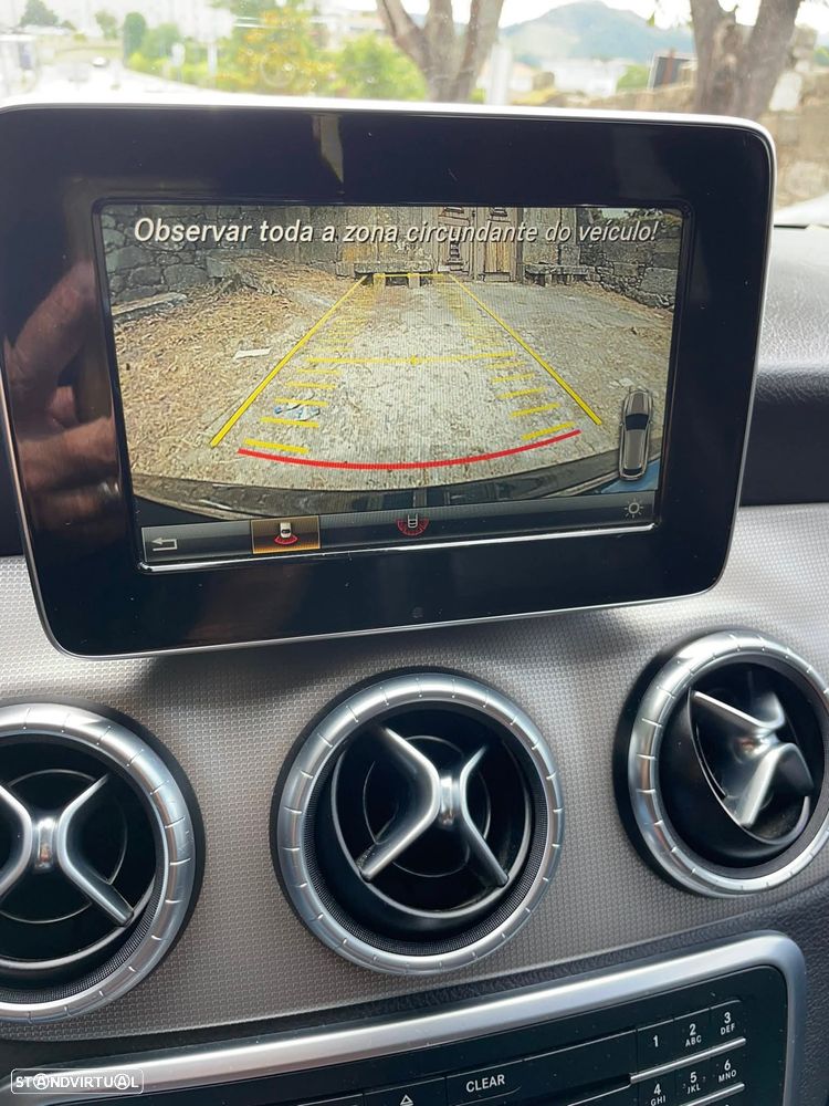 Mercedes-Benz CLA 220 d 4Matic 7G-DCT UrbanStyle Edition - 10